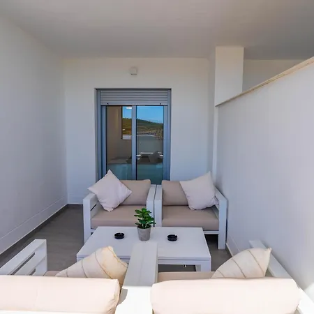 Modern Golf & Coast Retreat In
